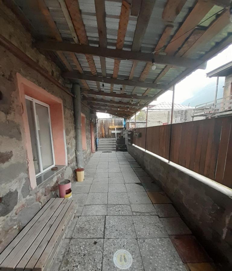 Lost Inn Kazbegi Hostel Kültér fotó