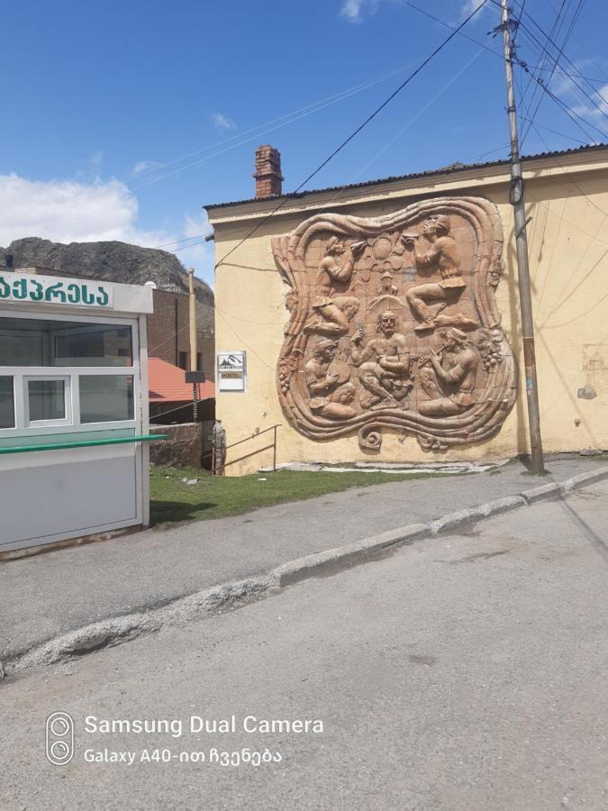 Lost Inn Kazbegi Hostel Kültér fotó
