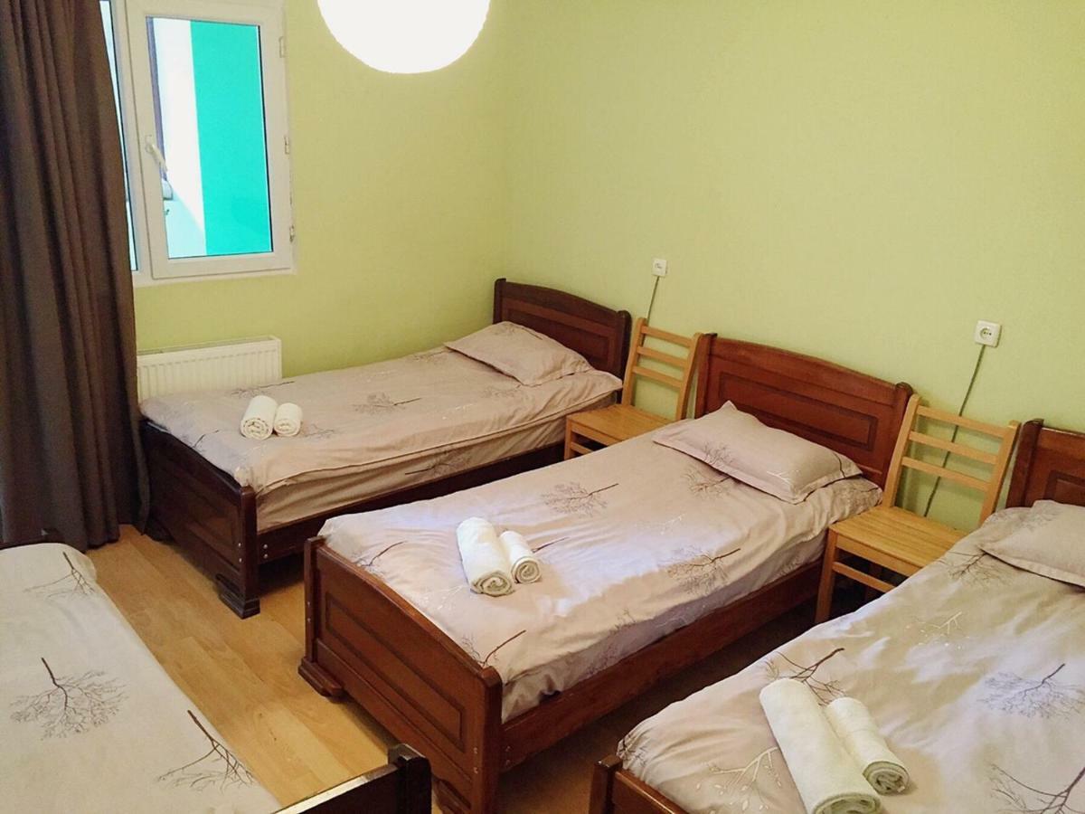 Lost Inn Kazbegi Hostel Kültér fotó
